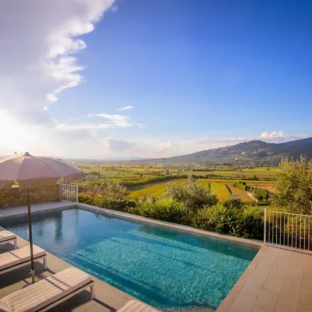 Holiday home Luxurious In Italy With Swimming Pool *