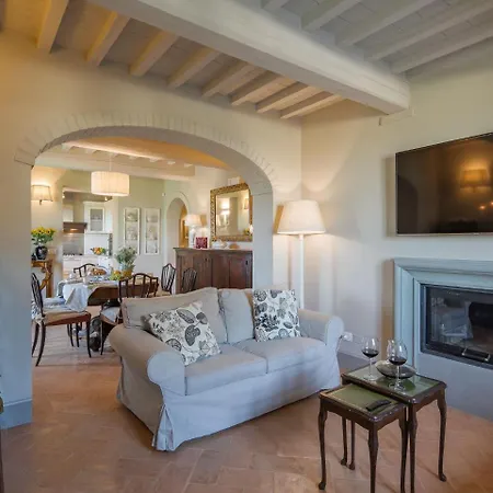 Luxurious In Italy With Swimming Pool